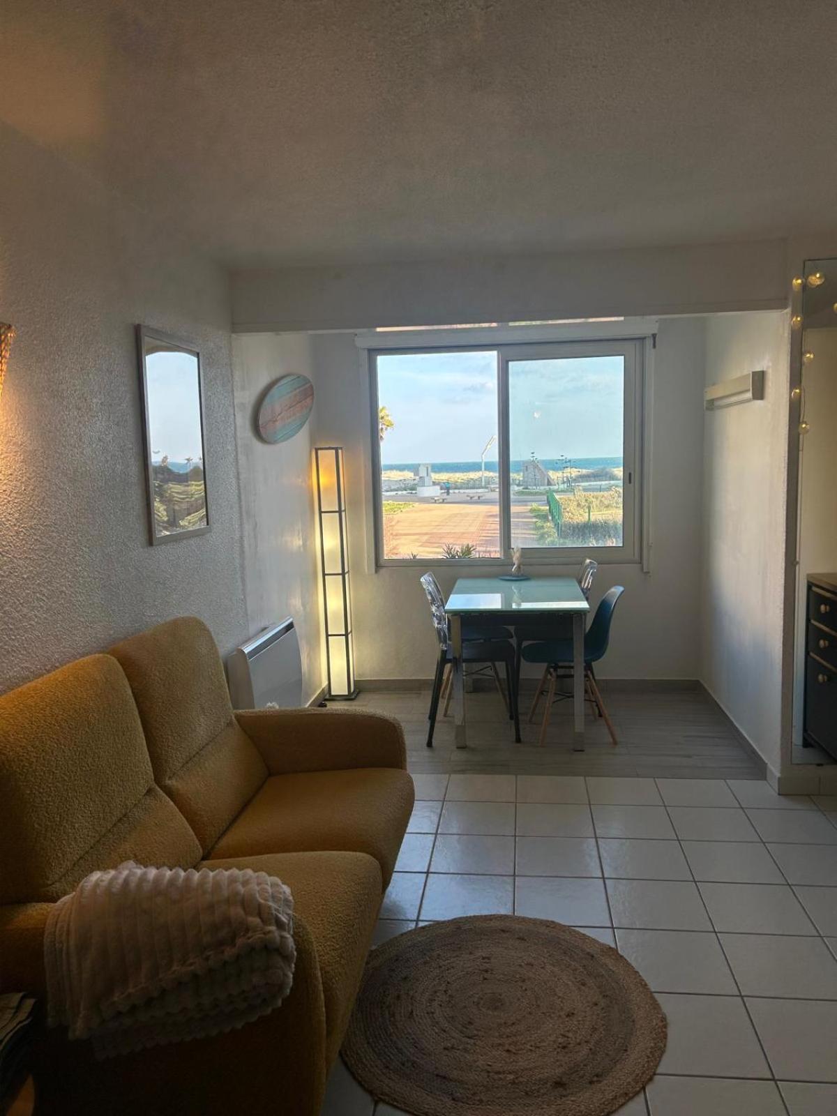 Appartement Front De Mer Le Barcares Bagian luar foto